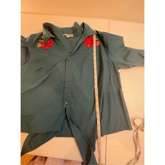 Iris women’s embroidered 2XL green blouse - Picture 4 of 7